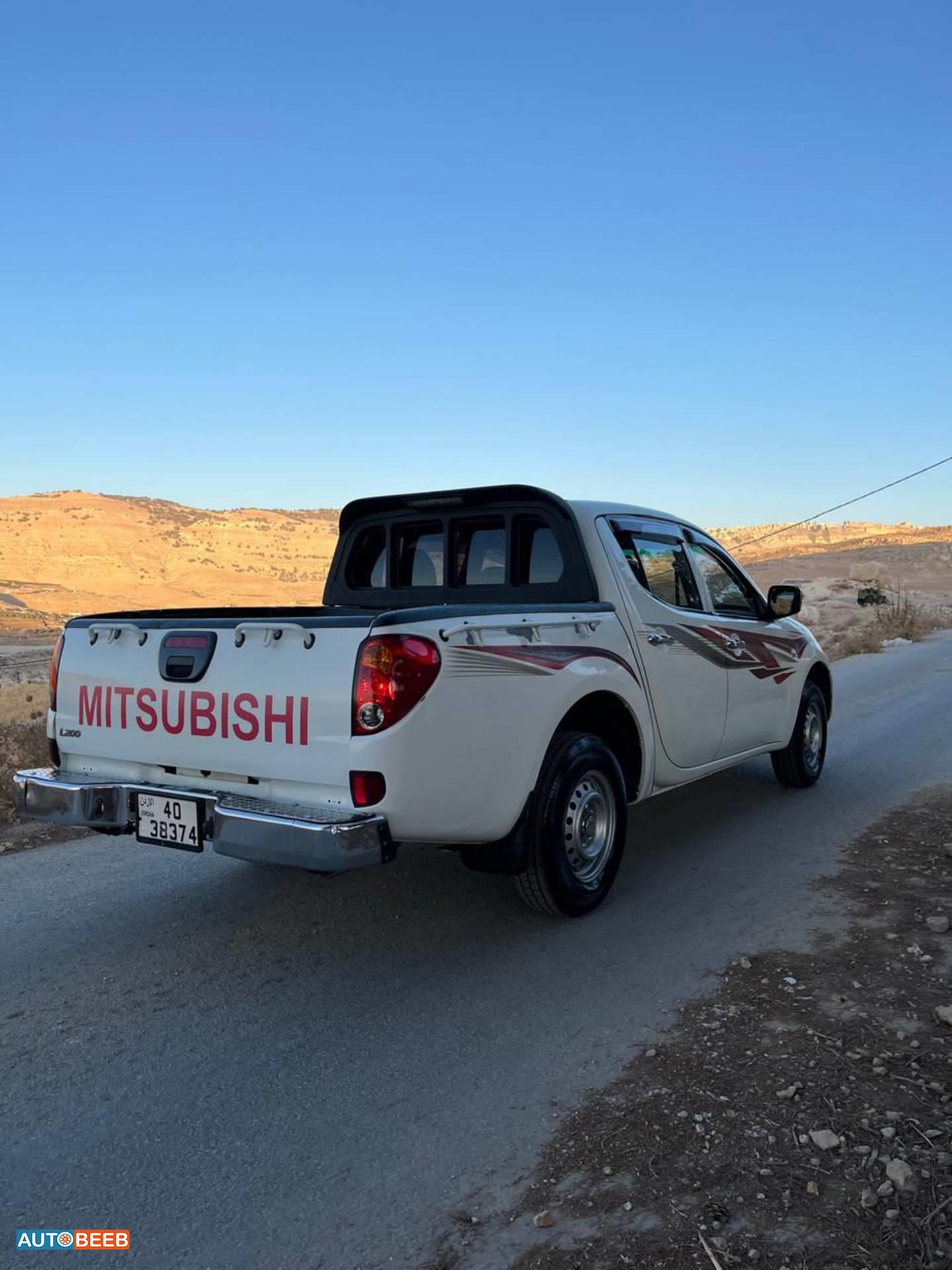 ميتسوبيشي L200 2015