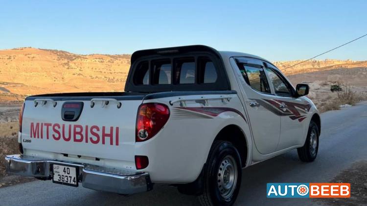 ميتسوبيشي L200 2015