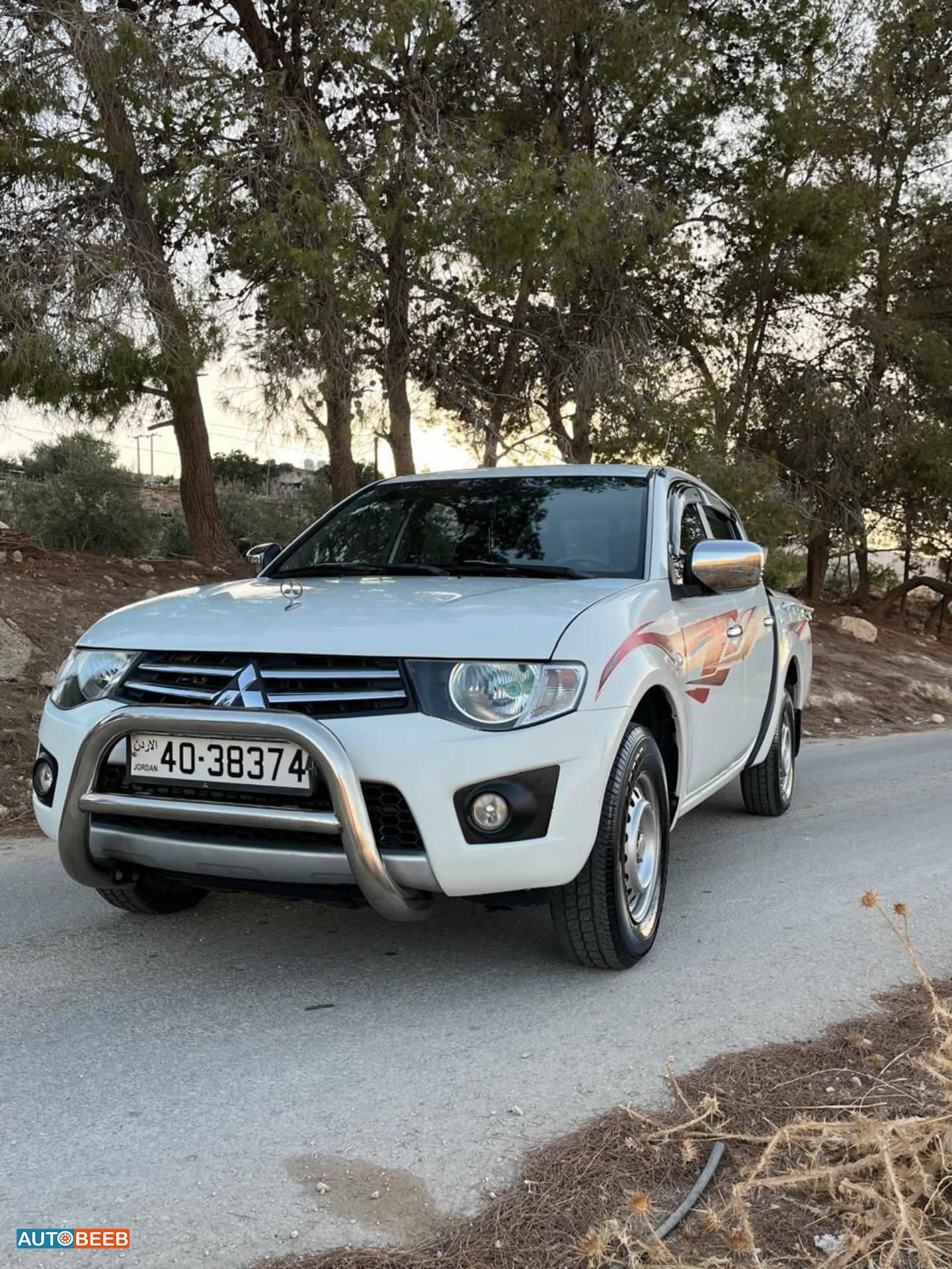 ميتسوبيشي L200 2015