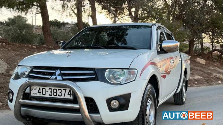 ميتسوبيشي L200 2015