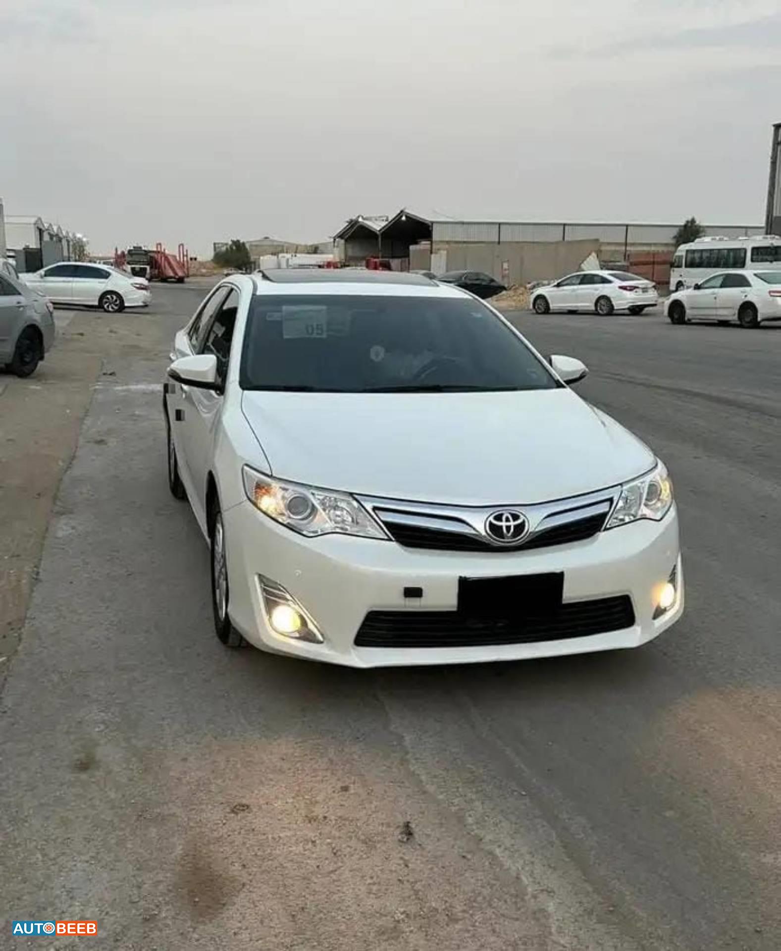 تويوتا كامري 2015