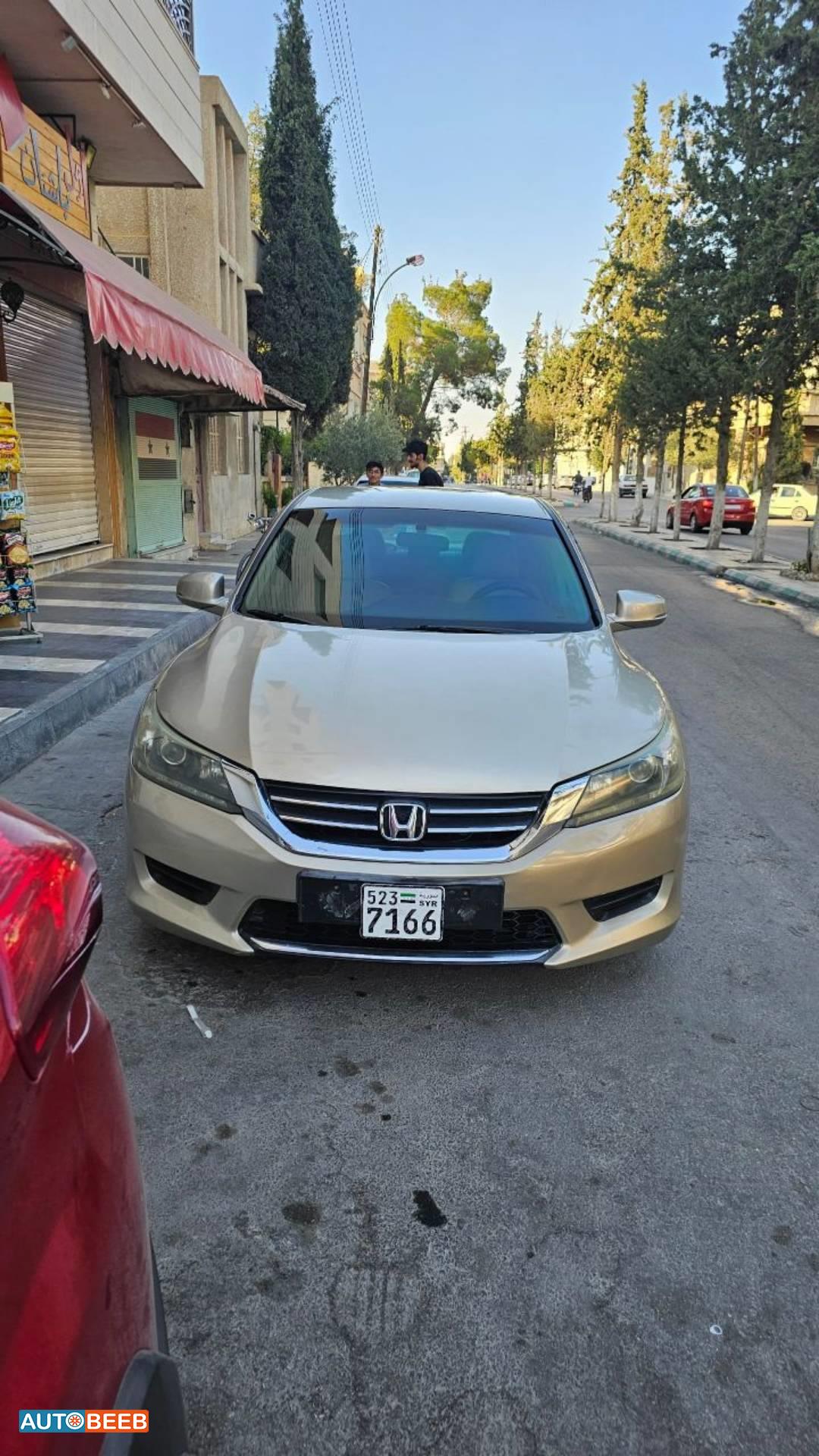 هوندا اكورد 2013