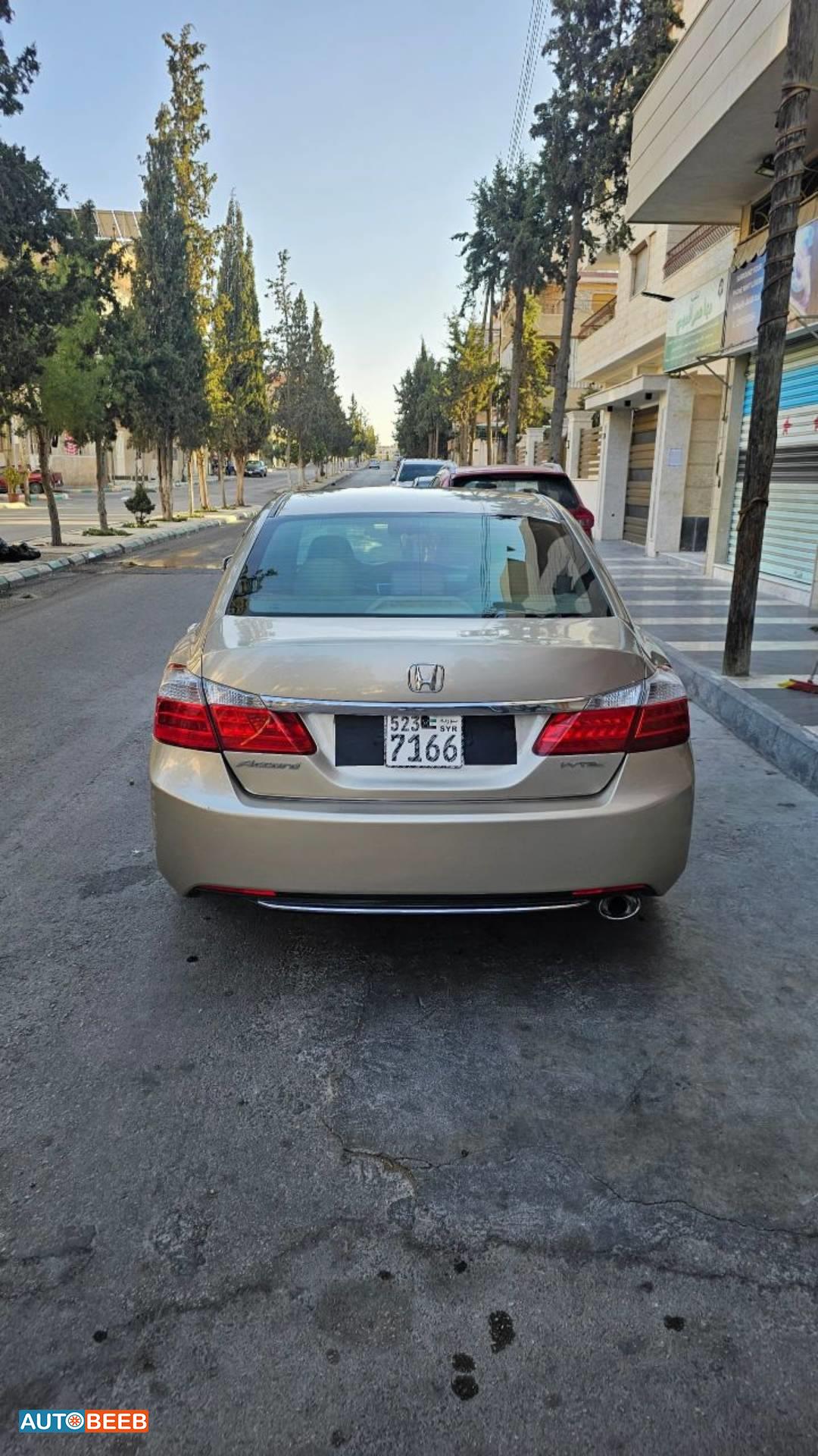 هوندا اكورد 2013