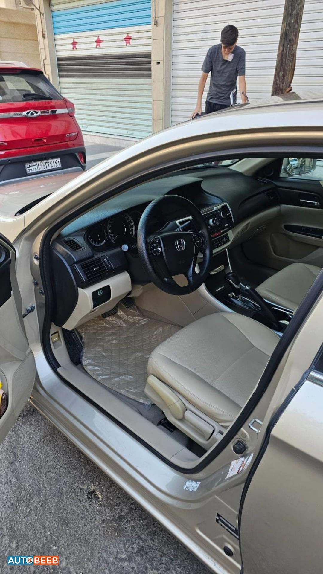 هوندا اكورد 2013