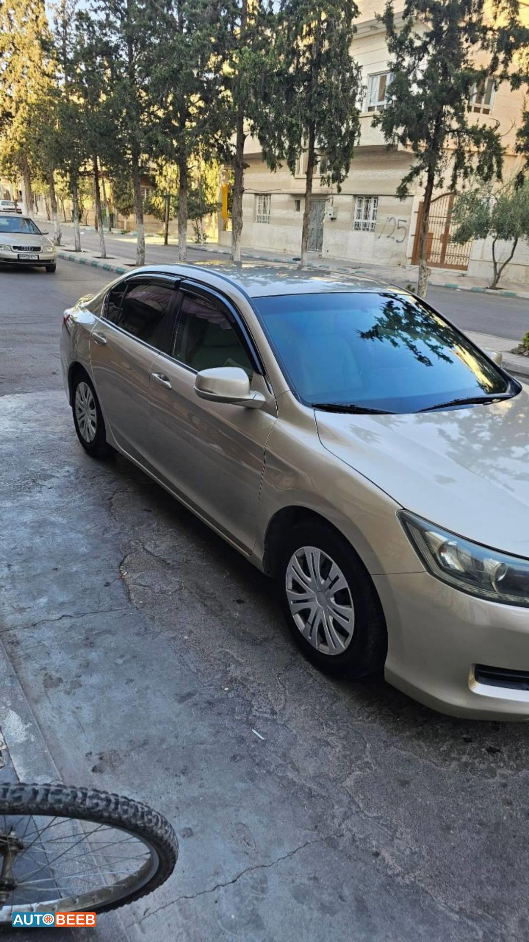 هوندا اكورد 2013