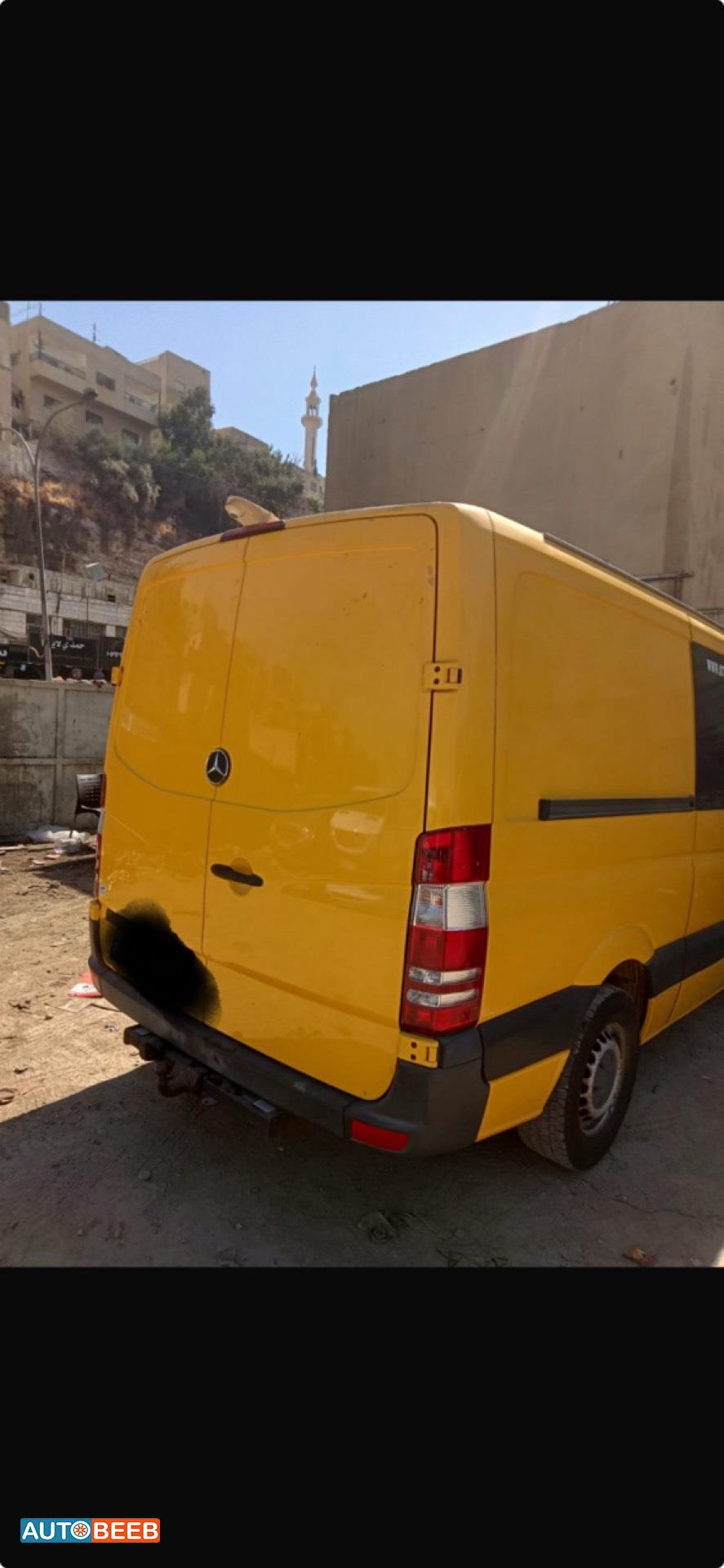 ميني باص مرسيدس بنز 2016
