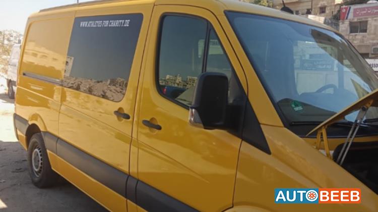 ميني باص مرسيدس بنز 2016