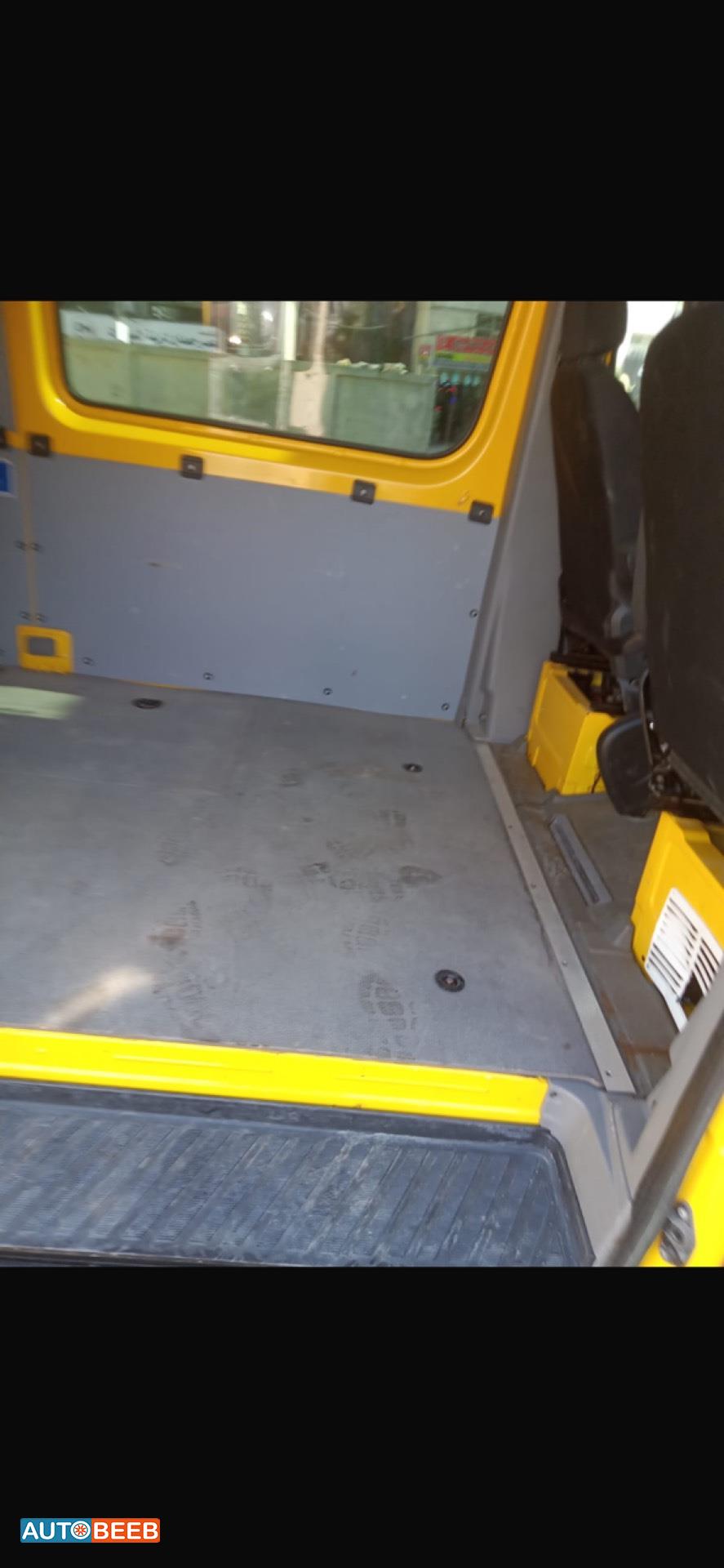 ميني باص مرسيدس بنز 2016