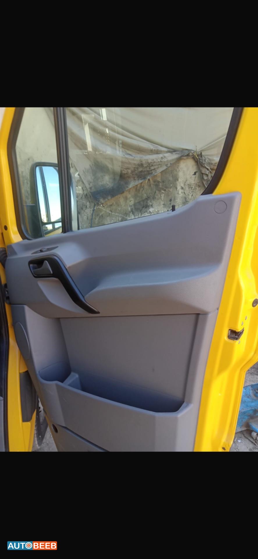 ميني باص مرسيدس بنز 2016