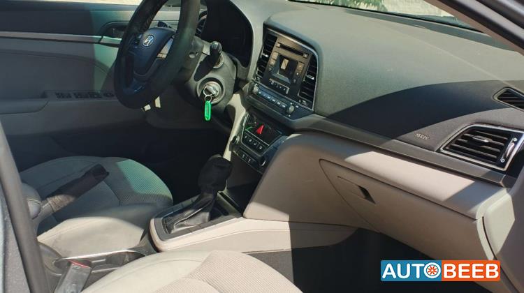 Hyundai Elantra 2018