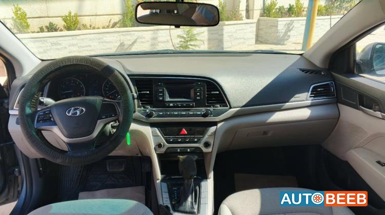 Hyundai Elantra 2018