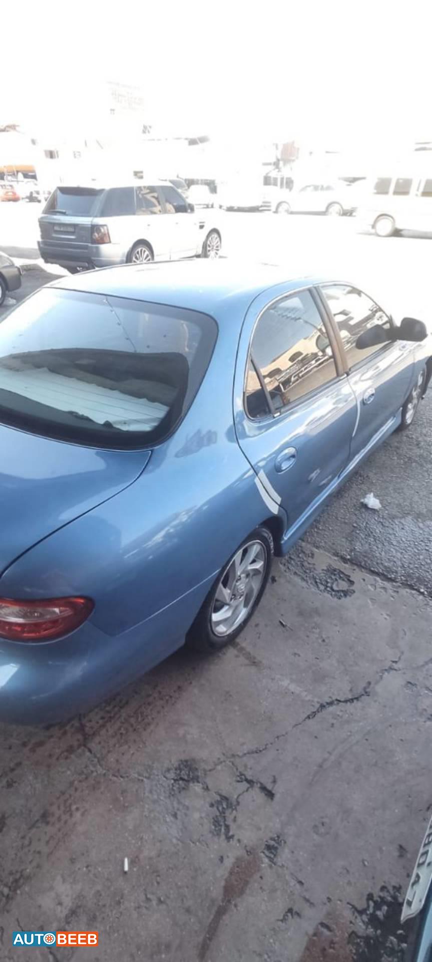 هيونداي افانتي 1995