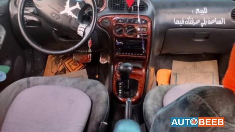 هيونداي افانتي 1995