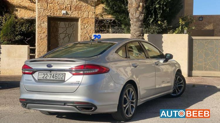 Ford Fusion 2017