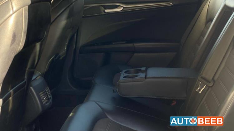 Ford Fusion 2017