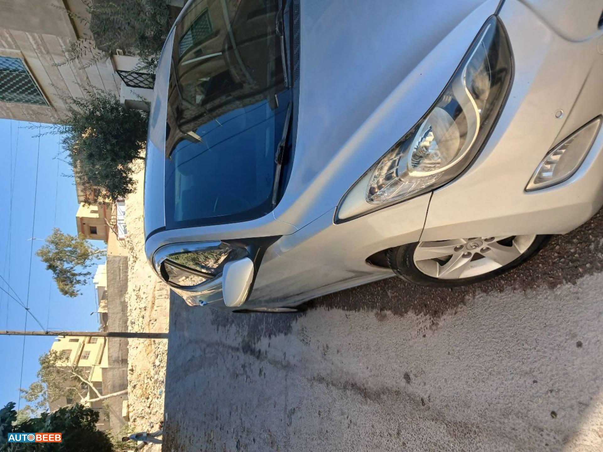 هيونداي افانتي 2011