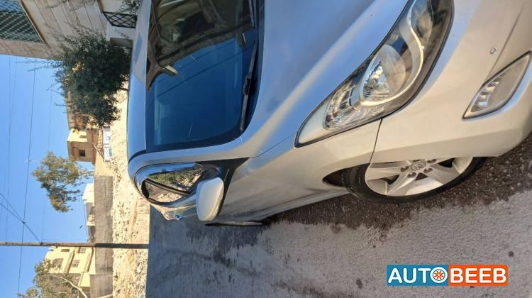 هيونداي افانتي 2011