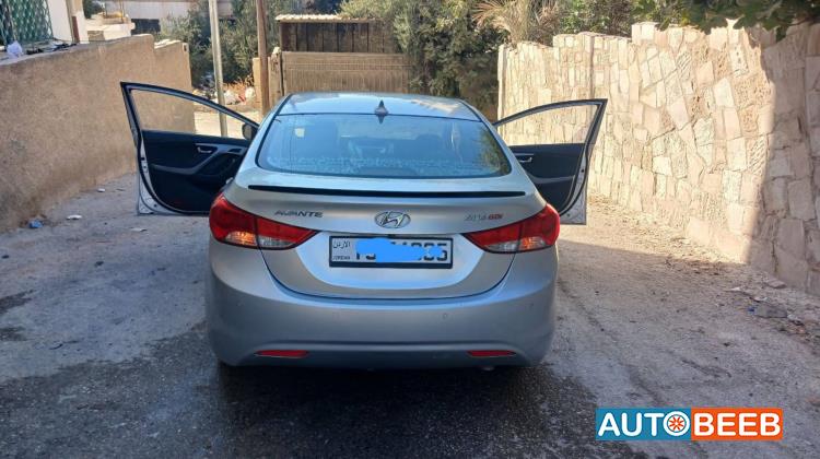 هيونداي افانتي 2011