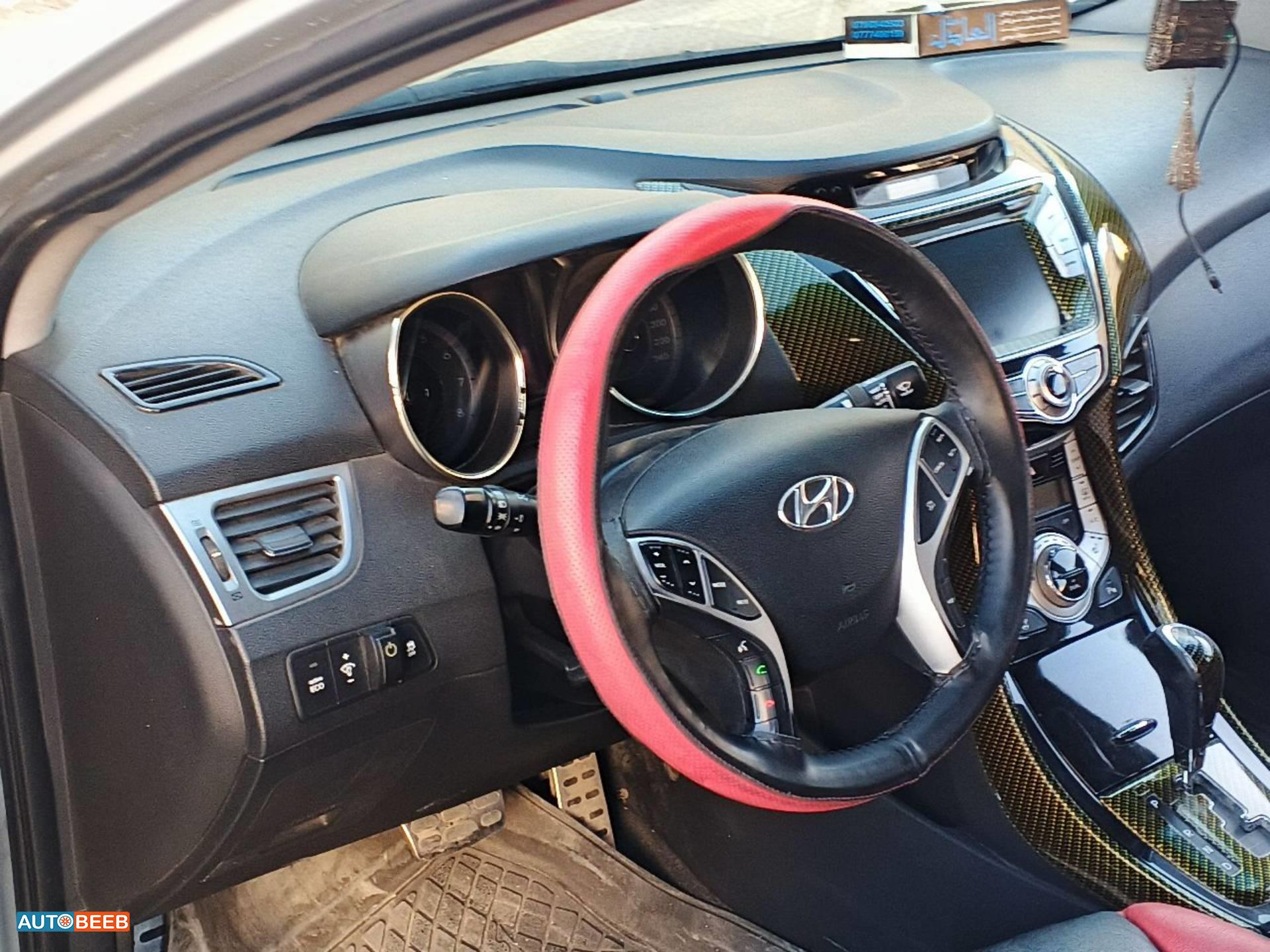 هيونداي افانتي 2011