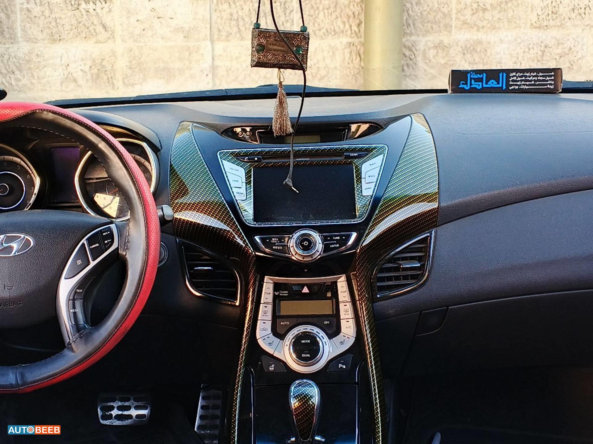 هيونداي افانتي 2011