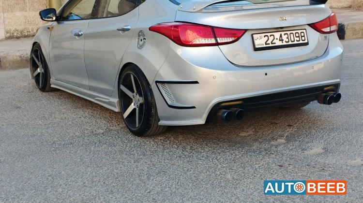 هيونداي افانتي 2011