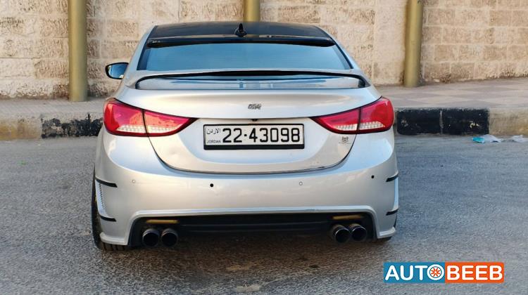 هيونداي افانتي 2011