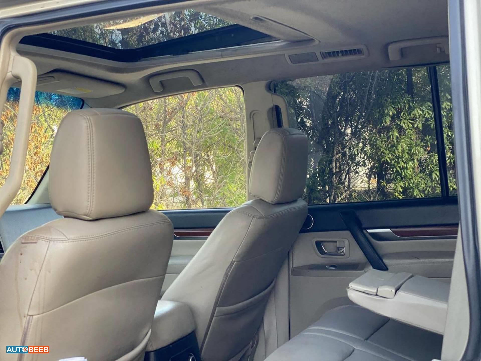 Mitsubishi Pajero 2007