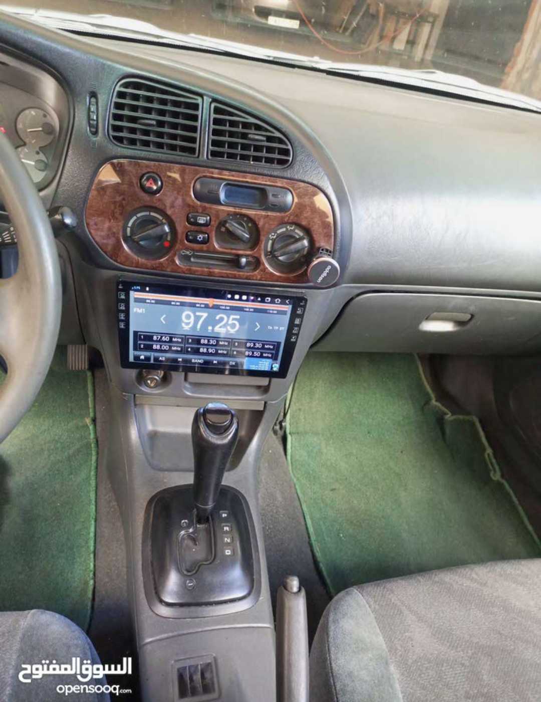 ميتسوبيشي لانسر 2000