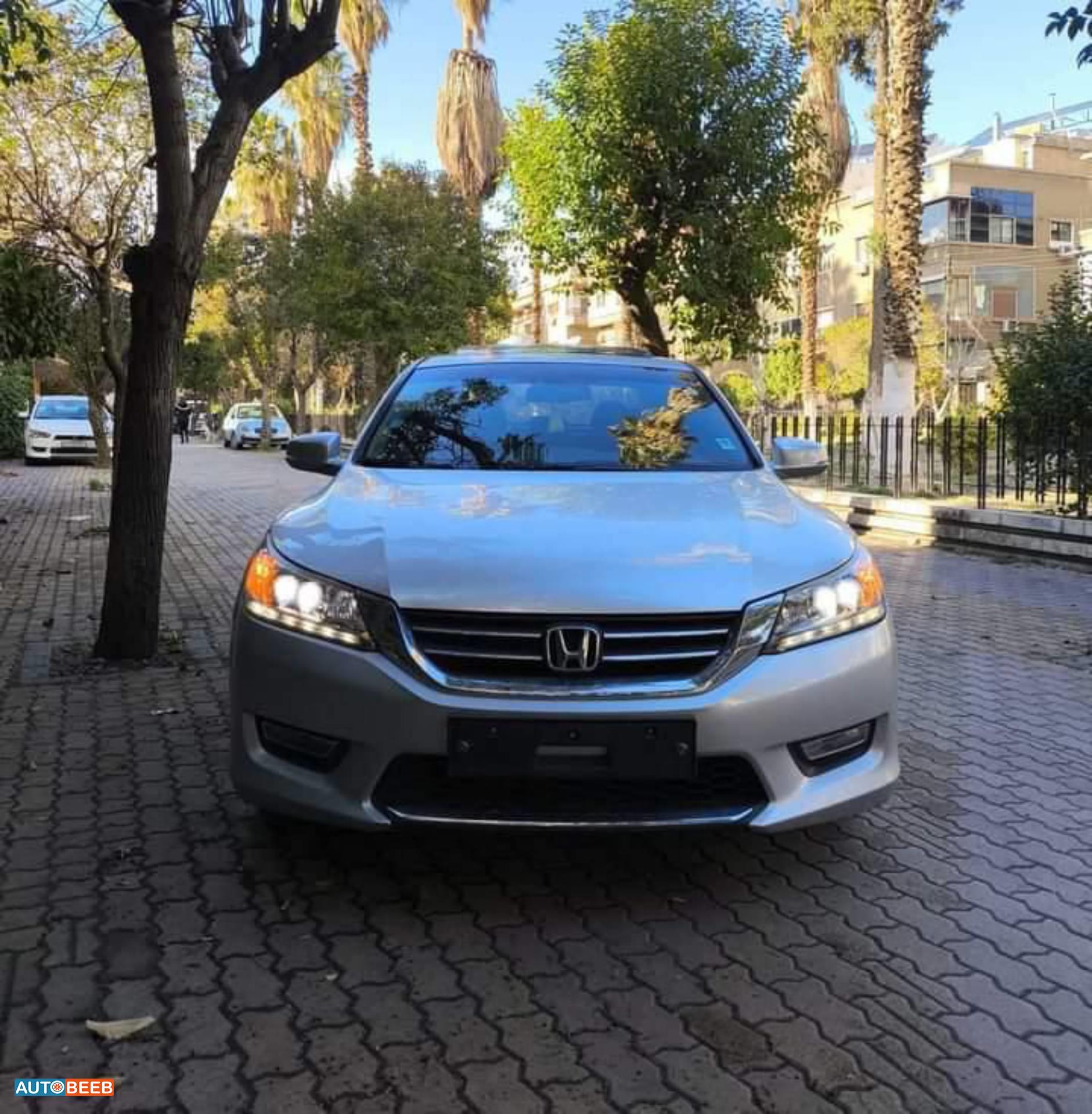 هوندا اكورد 2013