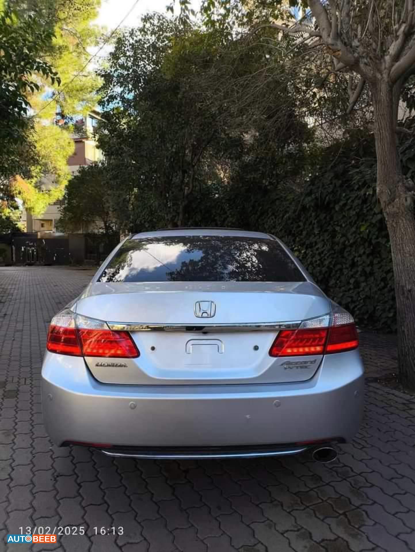 هوندا اكورد 2013