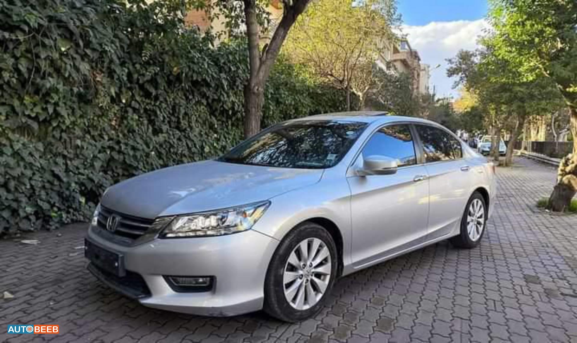 هوندا اكورد 2013