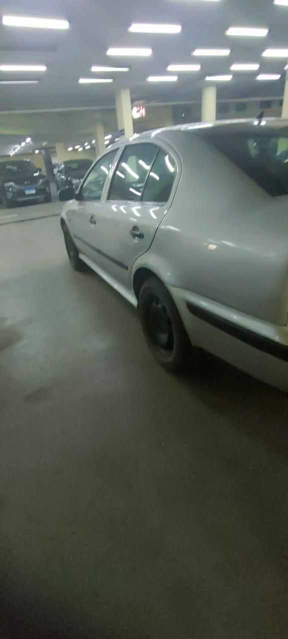 سكودا اوكتافيا 1999