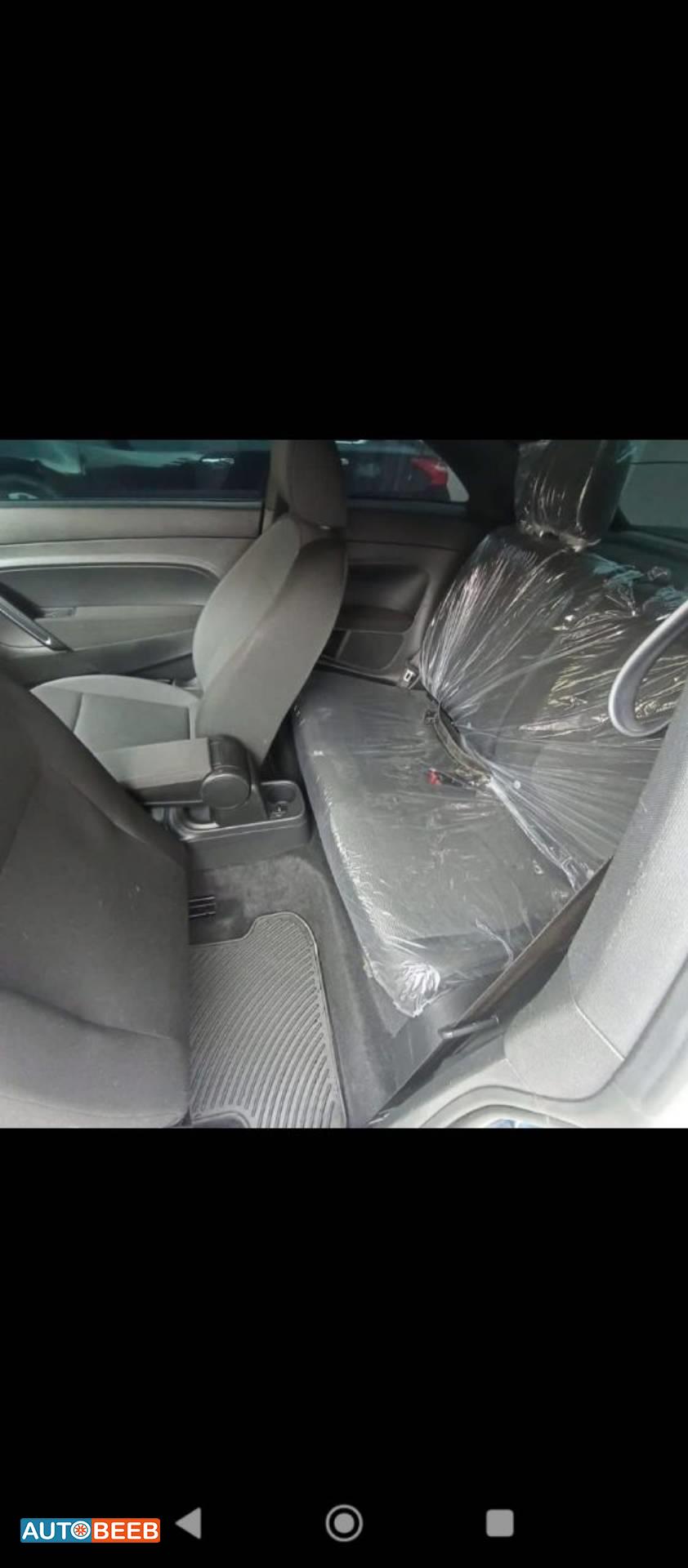 Volkswagen Beetle 2016