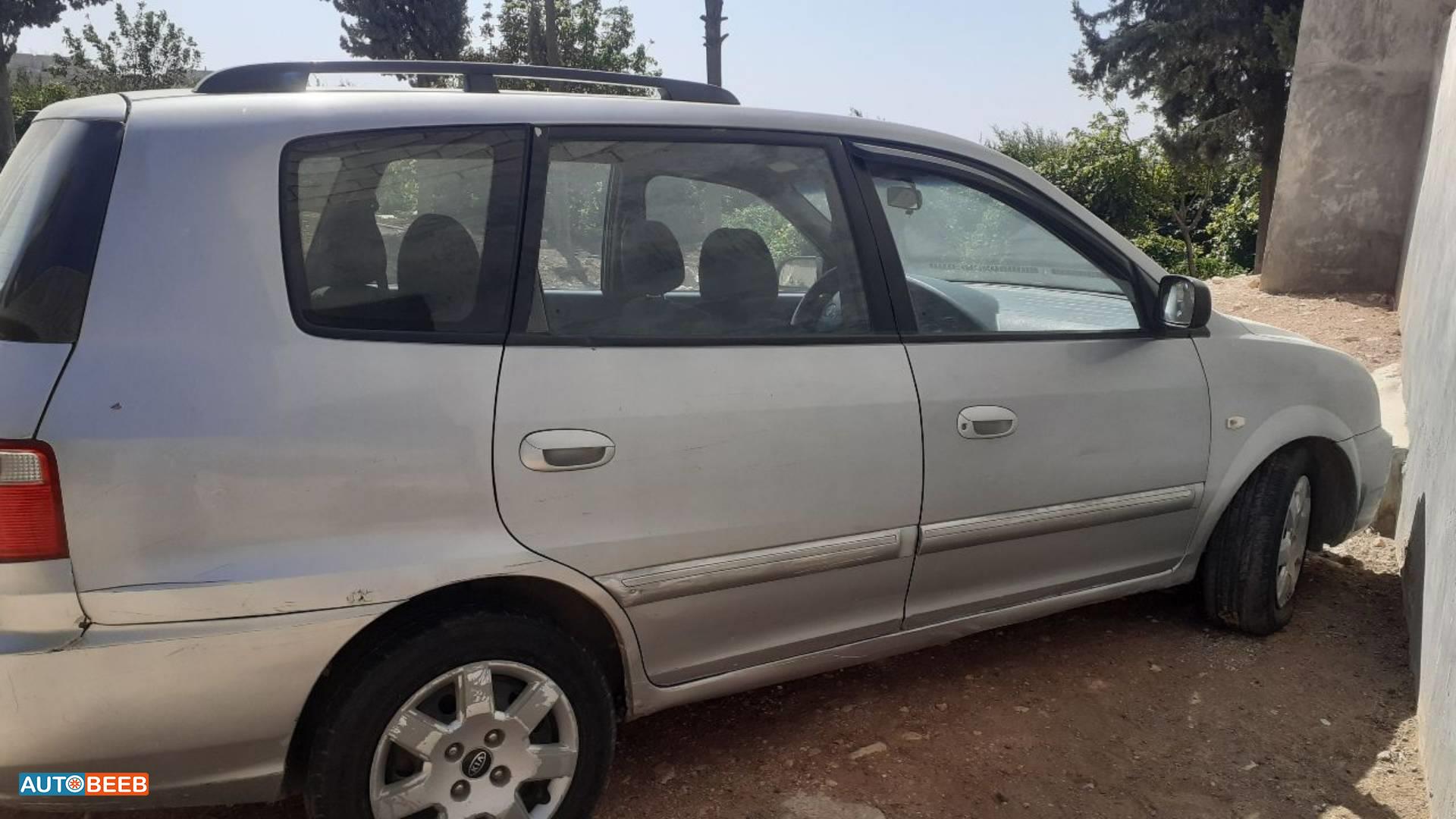 كيا كارينز 2002