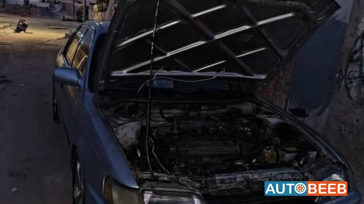 تويوتا كورولا 1995