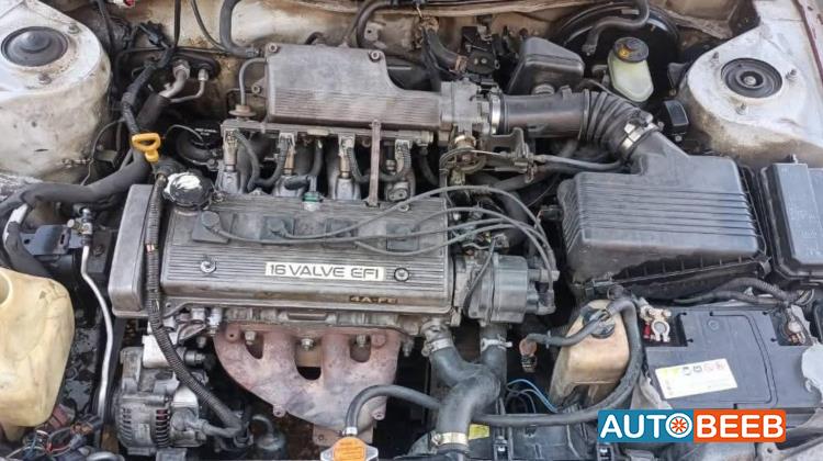 تويوتا كورولا 1995