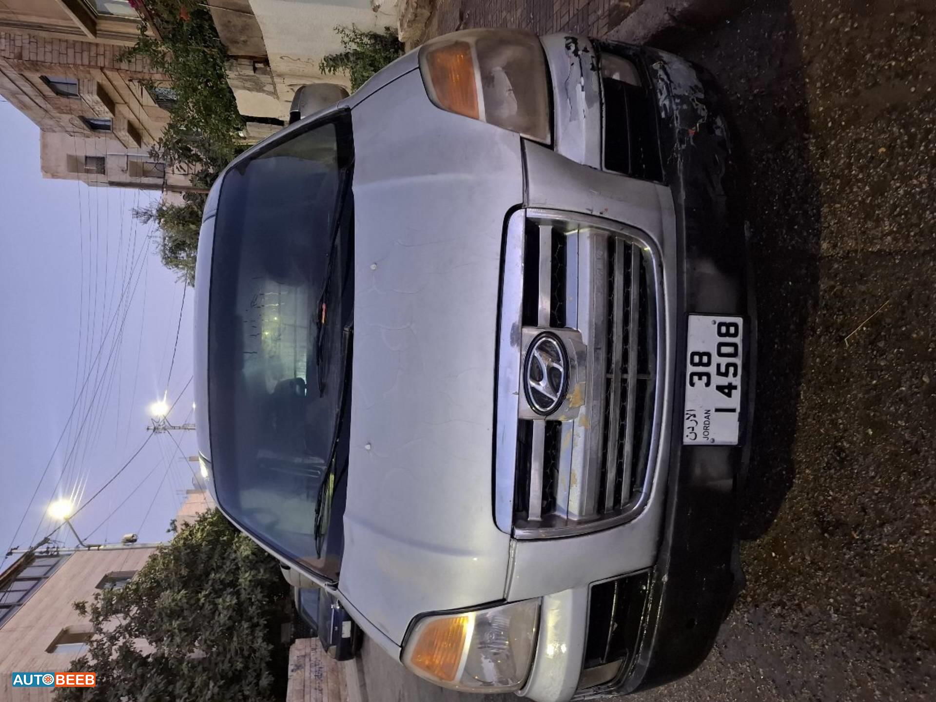 ميني باص هيونداي 2004