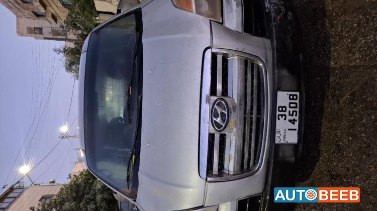 ميني باص هيونداي 2004