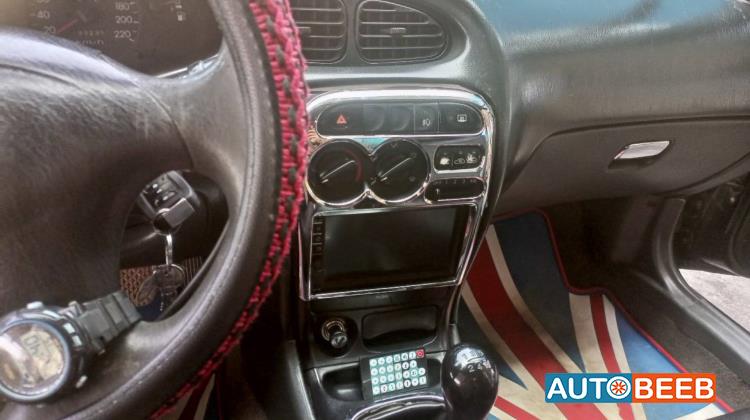 هيونداي افانتي 1995