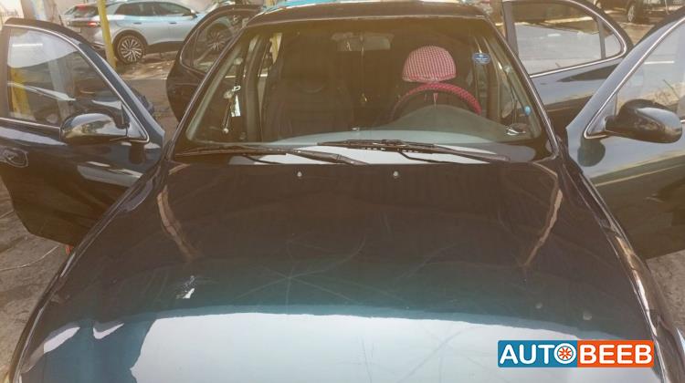 هيونداي افانتي 1995