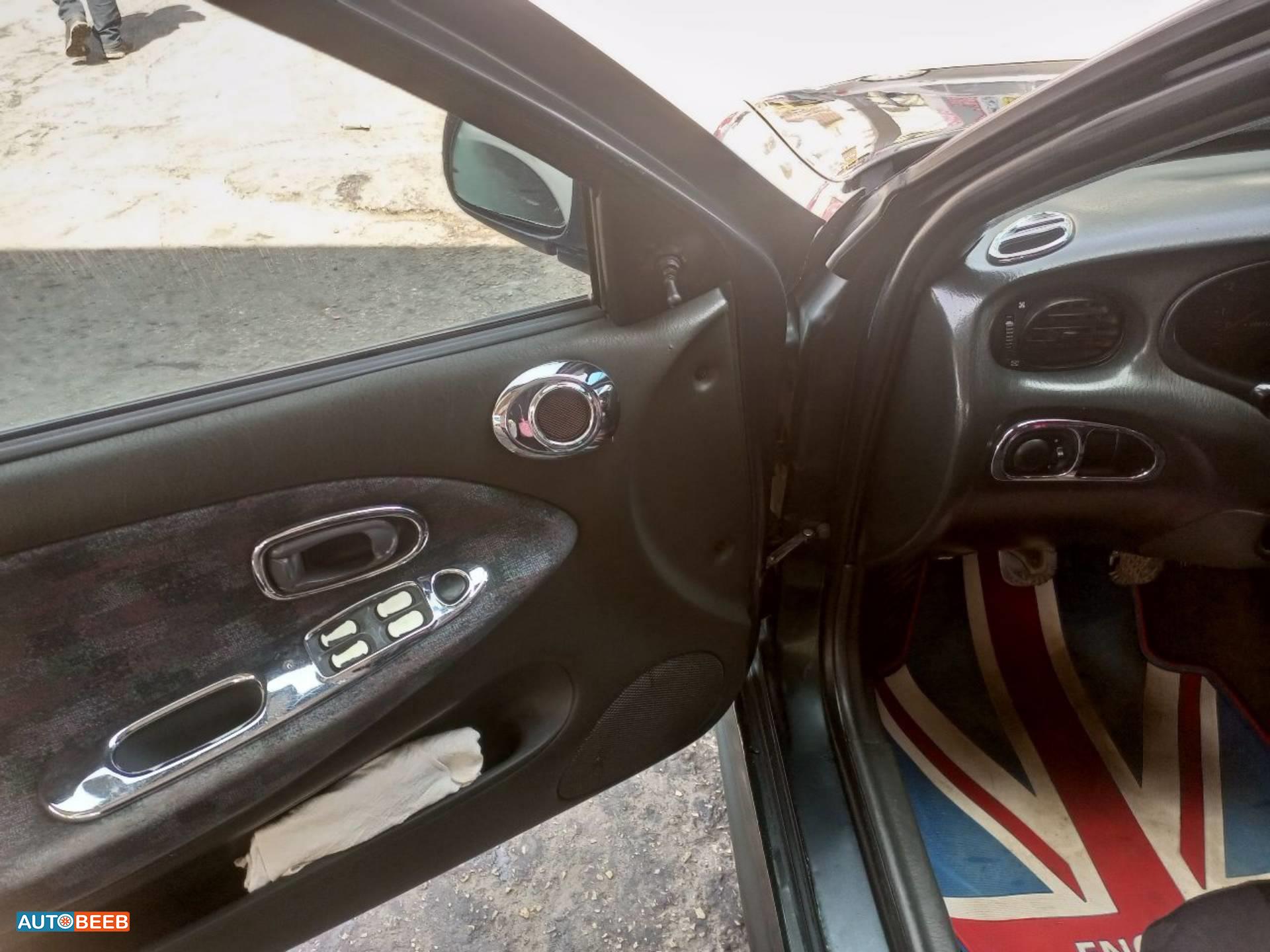 هيونداي افانتي 1995