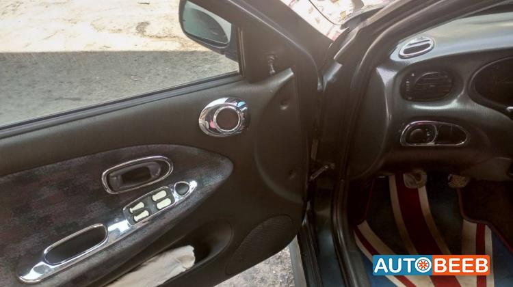 هيونداي افانتي 1995