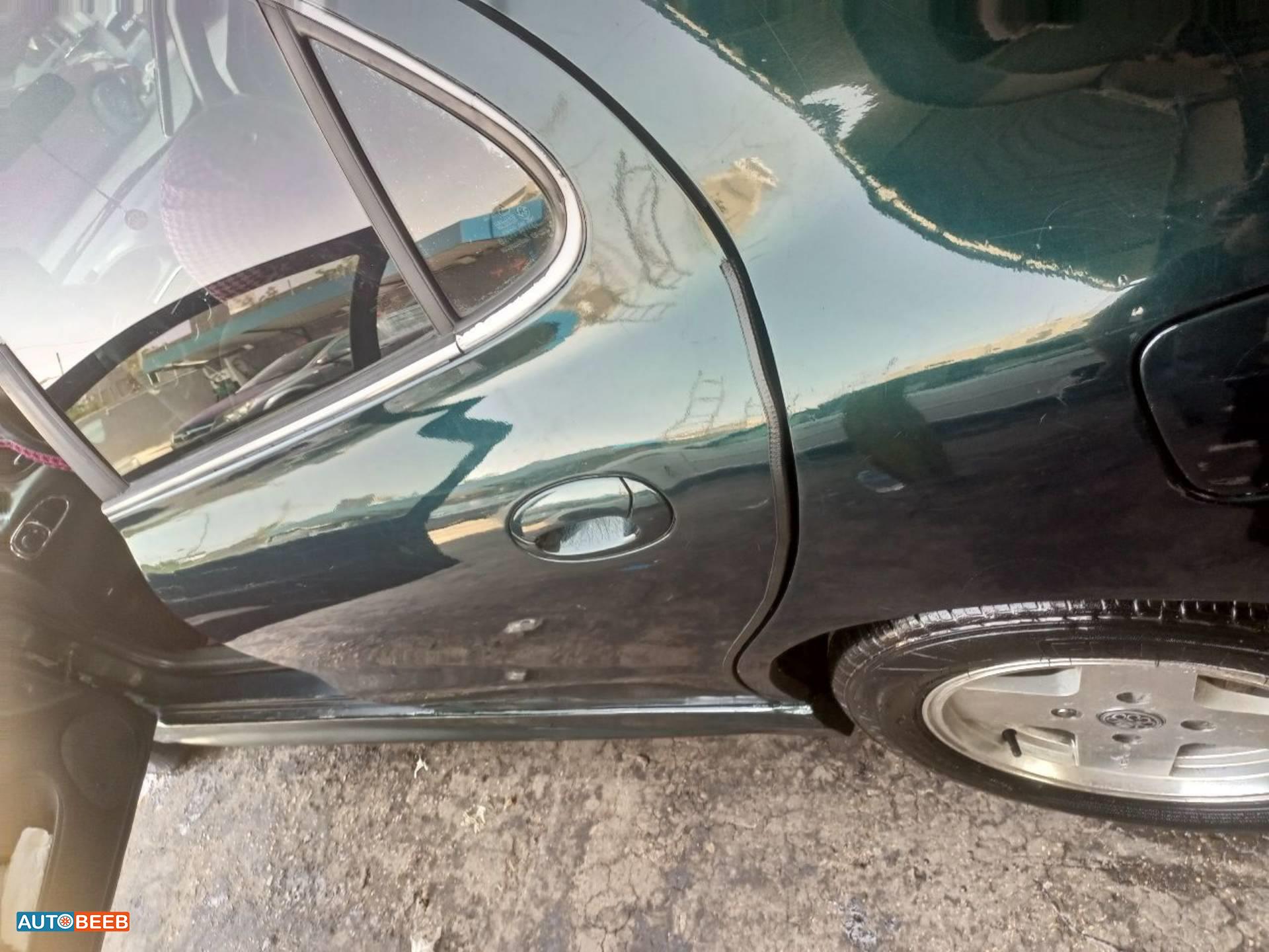 هيونداي افانتي 1995