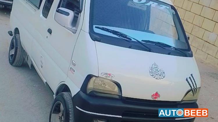 سوزوكي R واغون 2005