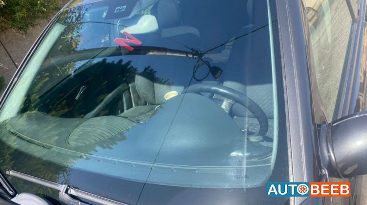 مرسيدس بنز E200 2024