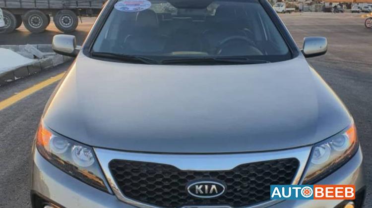 كيا سورينتو 2011