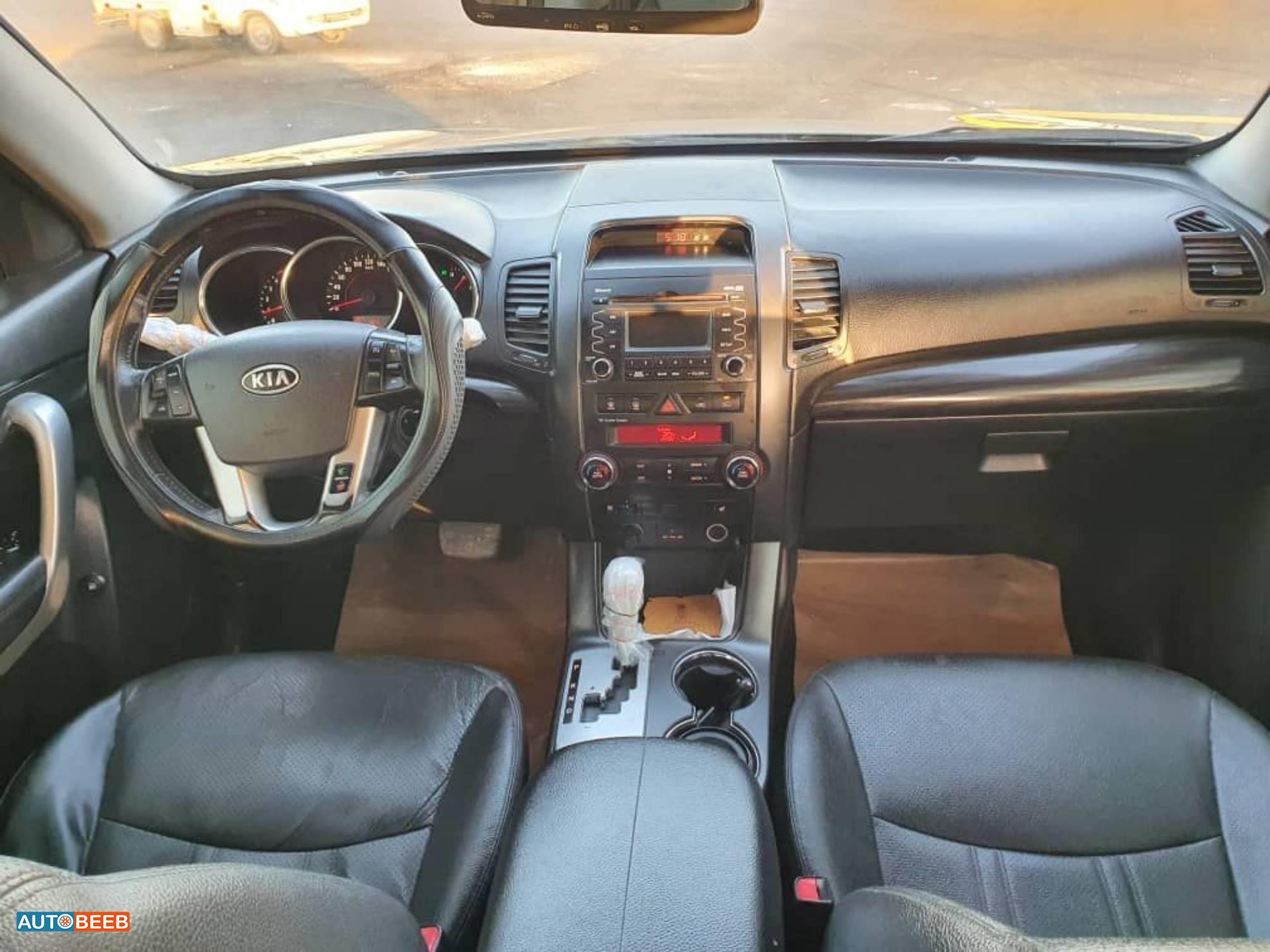 كيا سورينتو 2011