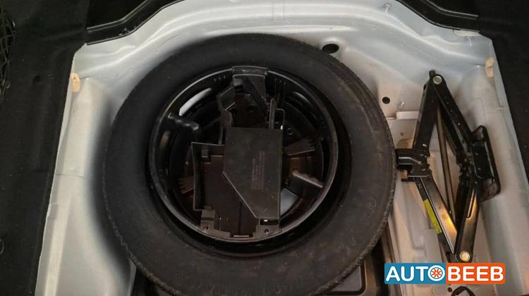 مرسيدس بنز C200 2011