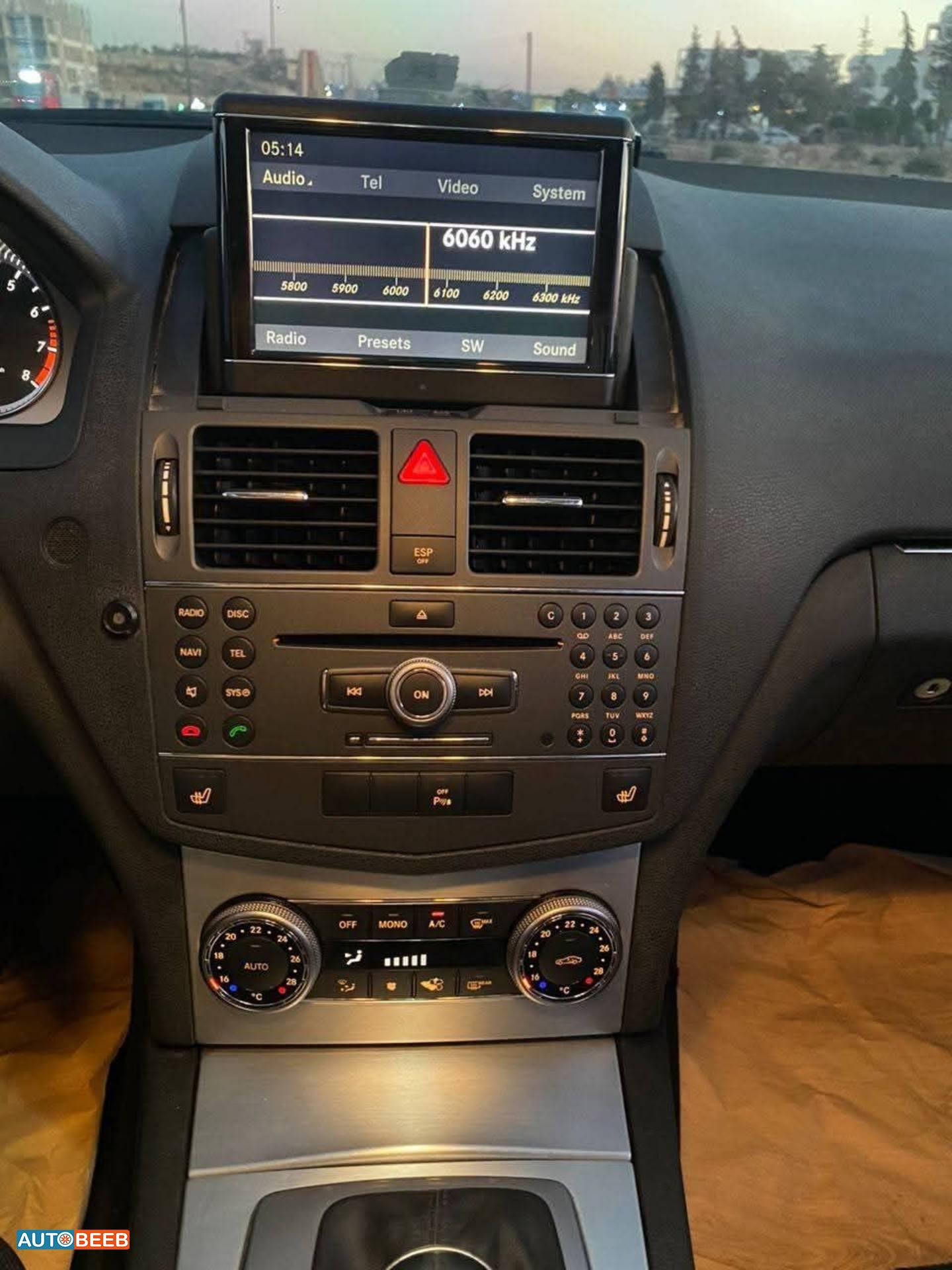 مرسيدس بنز C200 2011