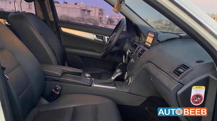 مرسيدس بنز C200 2011